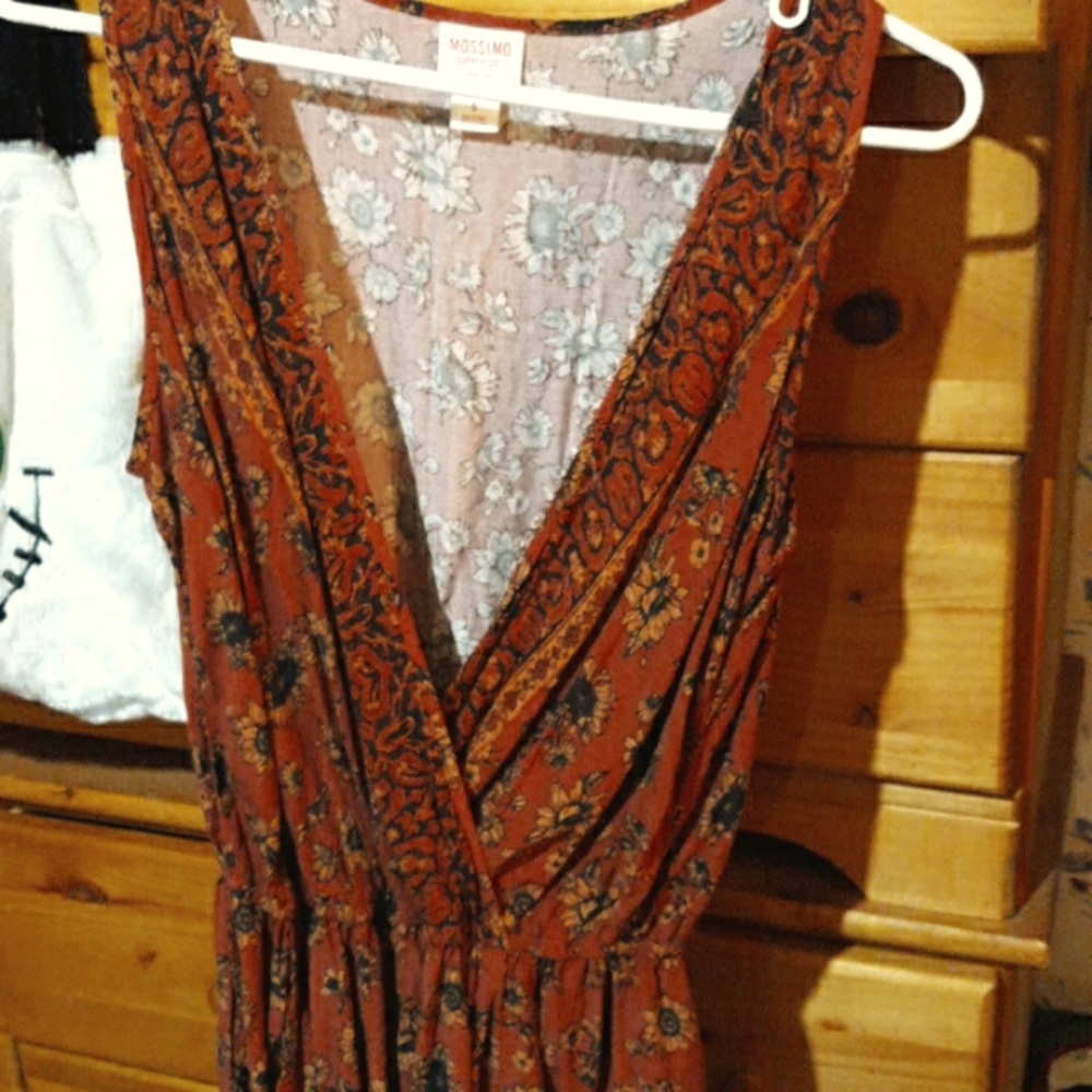 Never worn mossimo romper size s